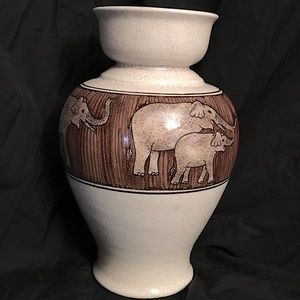 Elephant vase